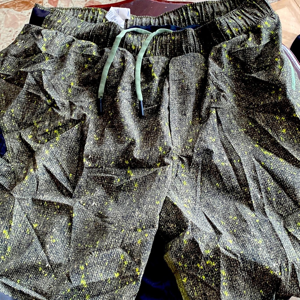 Men’s Lululemon size large